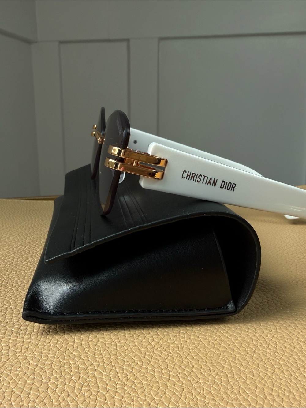 Dior Rimless Sunglasses with Gold Bridge and Black Gradient Lenses - Picture 7 of 9